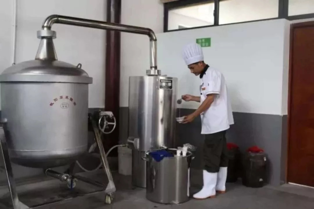 杭州食品生产加工小作坊旧貌换新颜 保健食品生产迈向规范化、透明化